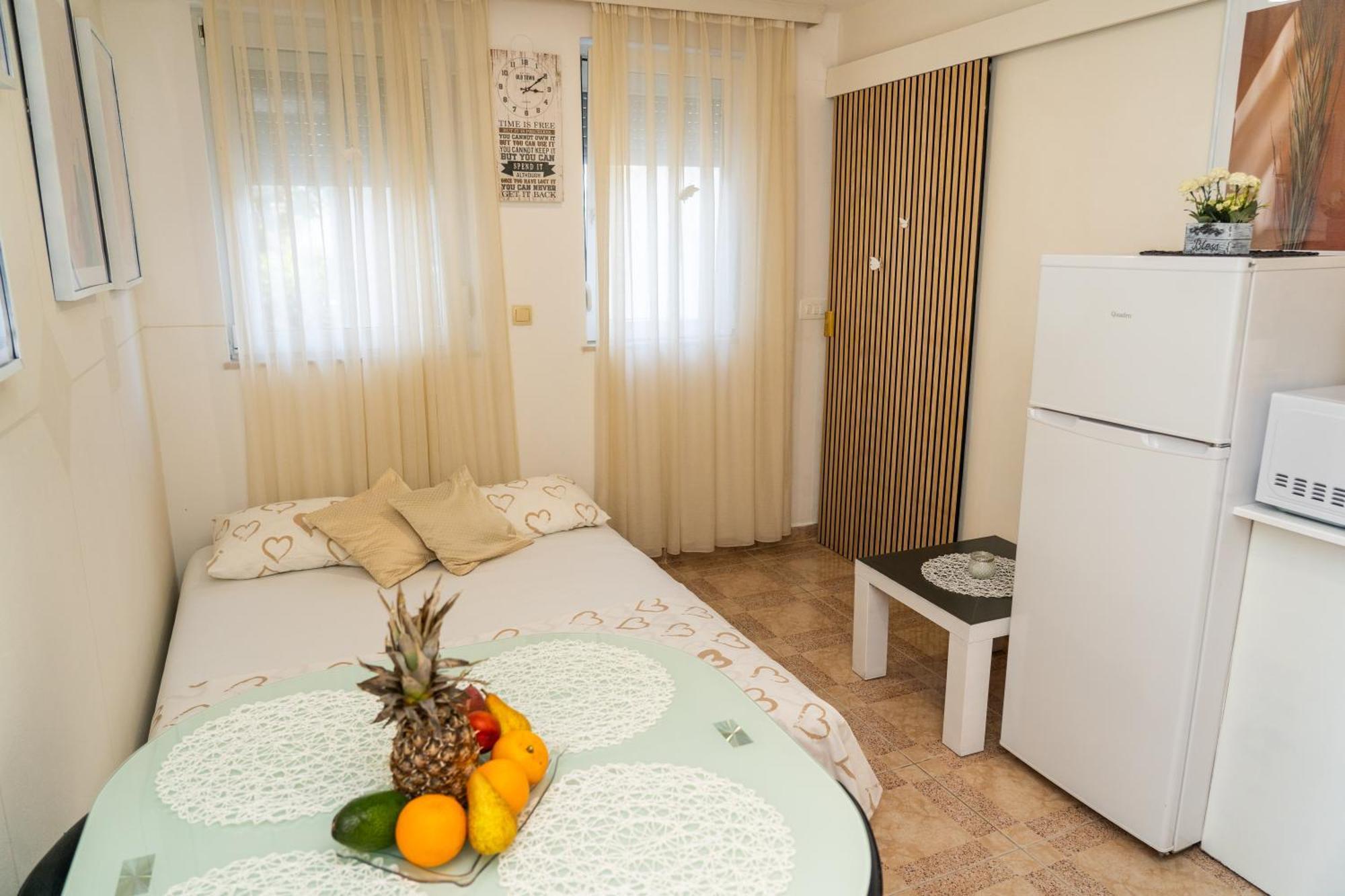 Apartmani Perko Trogir Exterior foto